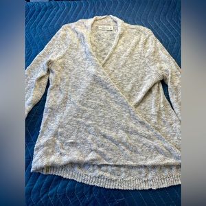 Abercrombie & Fitch Ladies Cream Crossover Sweater- Sz M